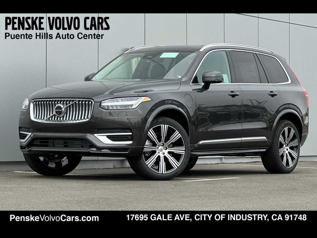 2025 Volvo XC90 Plug-In Hybrid Plus