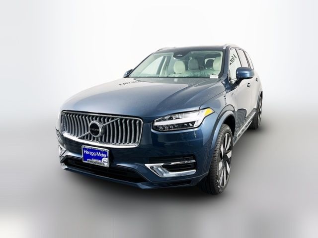 2025 Volvo XC90 Plug-In Hybrid Plus