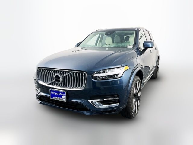 2025 Volvo XC90 Plug-In Hybrid Plus