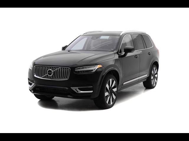 2025 Volvo XC90 Plug-In Hybrid Plus