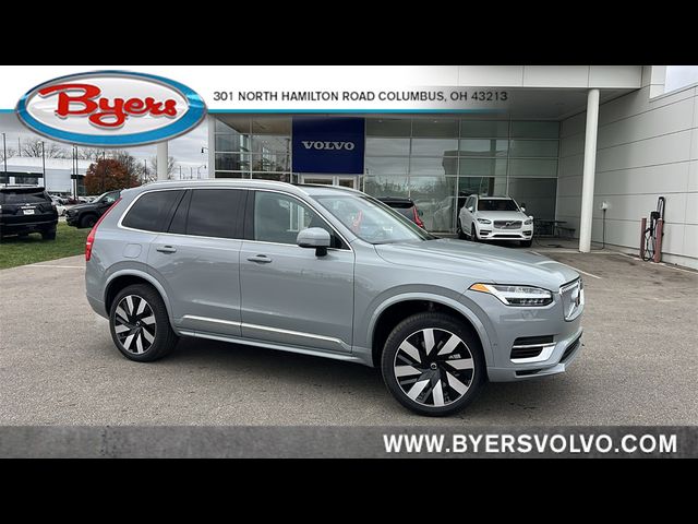 2025 Volvo XC90 Plug-In Hybrid Plus