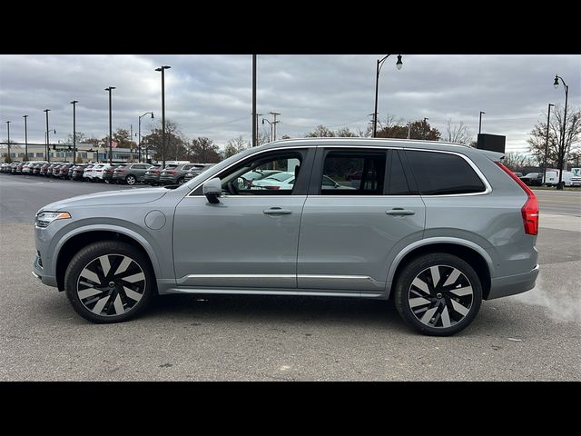 2025 Volvo XC90 Plug-In Hybrid Plus