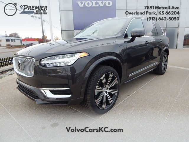 2025 Volvo XC90 Plug-In Hybrid Plus