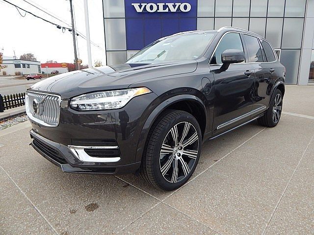 2025 Volvo XC90 Plug-In Hybrid Plus