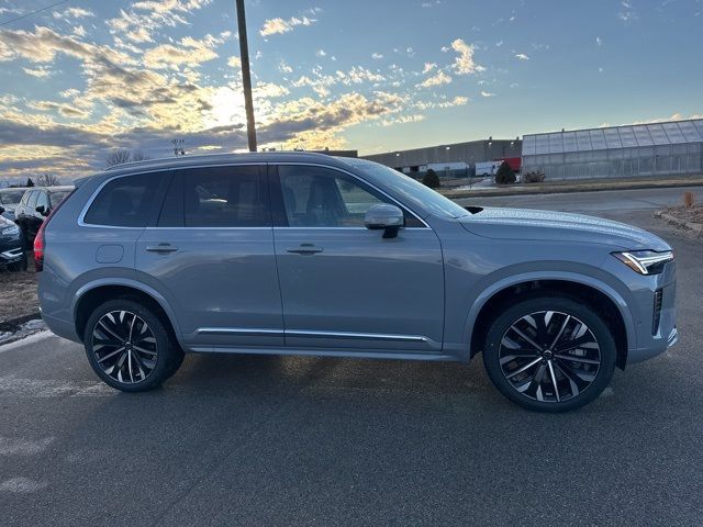 2025 Volvo XC90 Plug-In Hybrid Plus