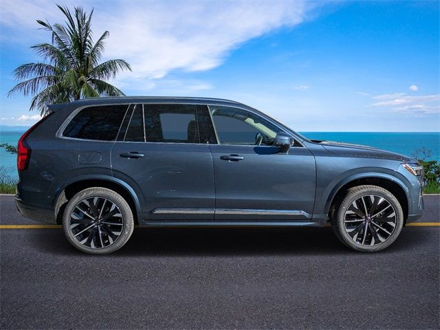 2025 Volvo XC90 Plug-In Hybrid Plus