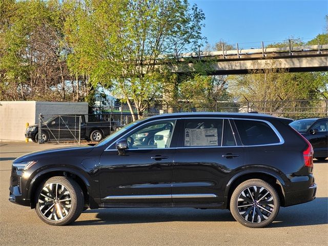 2025 Volvo XC90 Plug-In Hybrid Plus