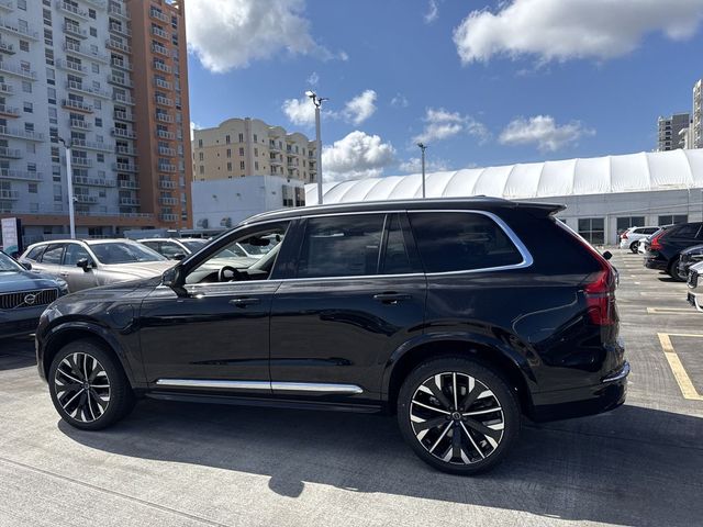 2025 Volvo XC90 Plug-In Hybrid Plus