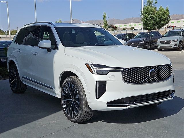 2025 Volvo XC90 Plug-In Hybrid Plus