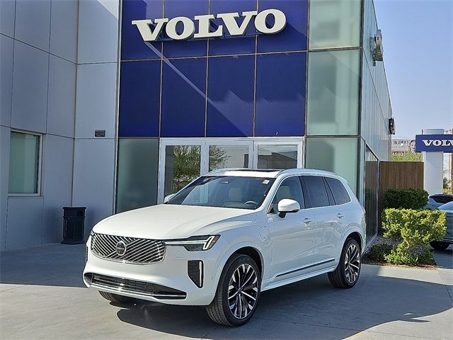 2025 Volvo XC90 Plug-In Hybrid Plus