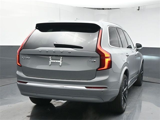 2025 Volvo XC90 Plug-In Hybrid Plus