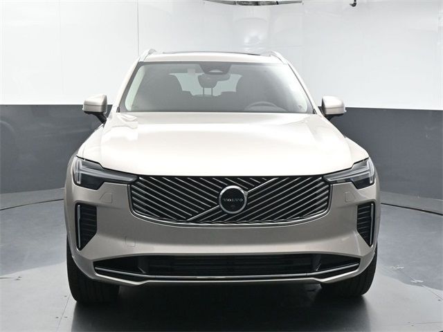 2025 Volvo XC90 Plug-In Hybrid Plus