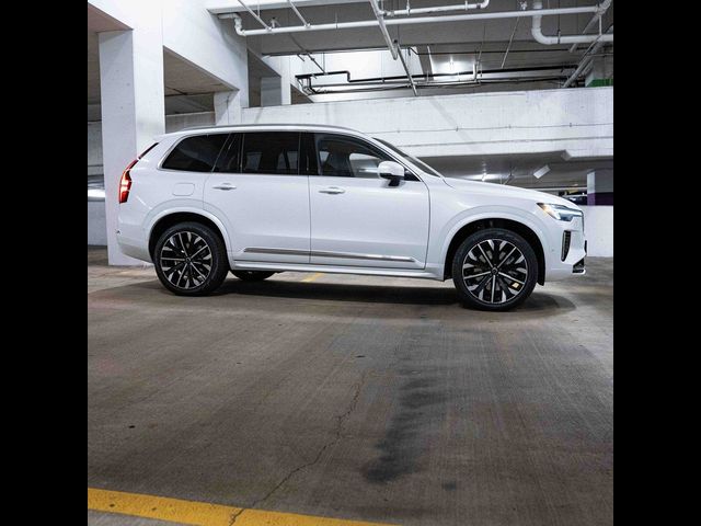 2025 Volvo XC90 Plug-In Hybrid Plus