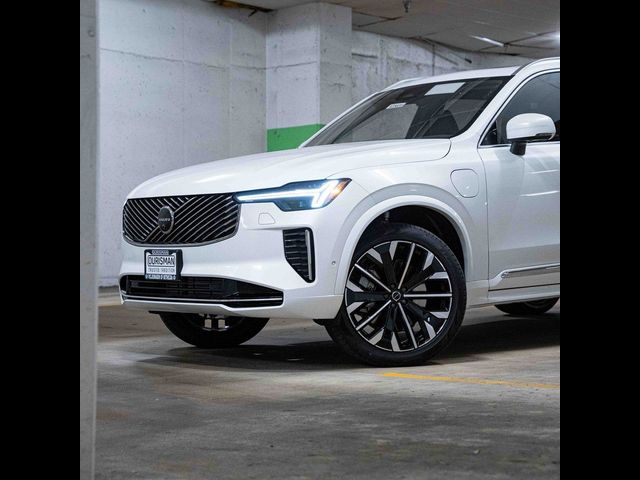 2025 Volvo XC90 Plug-In Hybrid Plus