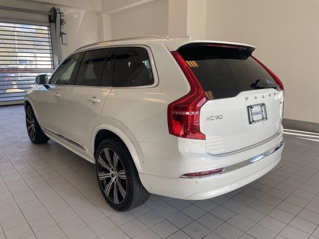 2025 Volvo XC90 Plug-In Hybrid Plus