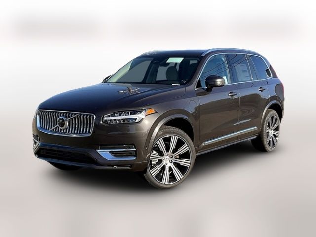 2025 Volvo XC90 Plug-In Hybrid Plus