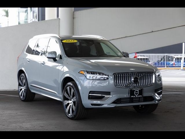 2025 Volvo XC90 Plug-In Hybrid Plus