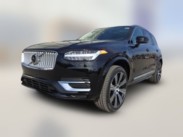 2025 Volvo XC90 Plug-In Hybrid Plus