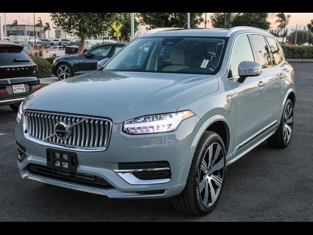 2025 Volvo XC90 Plug-In Hybrid Plus