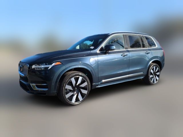 2025 Volvo XC90 Plug-In Hybrid Plus