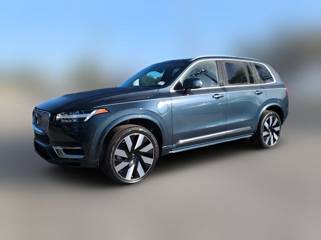 2025 Volvo XC90 Plug-In Hybrid Plus