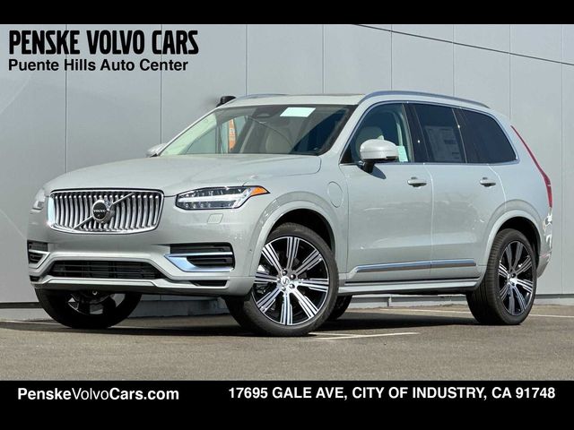 2025 Volvo XC90 Plug-In Hybrid Plus