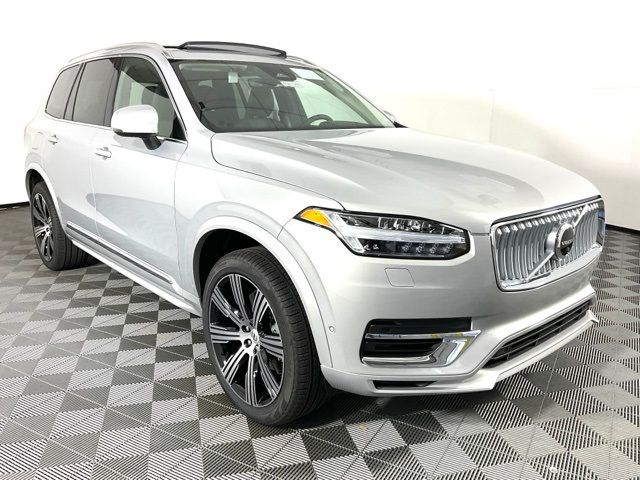 2025 Volvo XC90 Plug-In Hybrid Plus