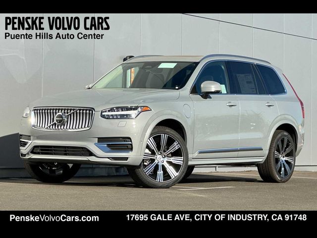 2025 Volvo XC90 Plug-In Hybrid Plus