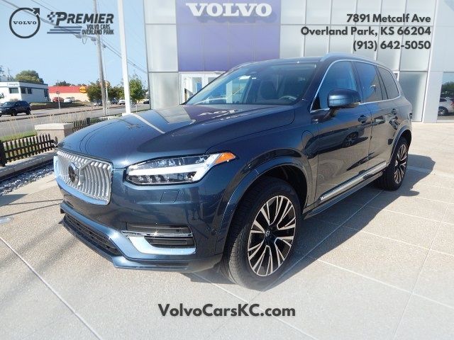 2025 Volvo XC90 Plug-In Hybrid Plus