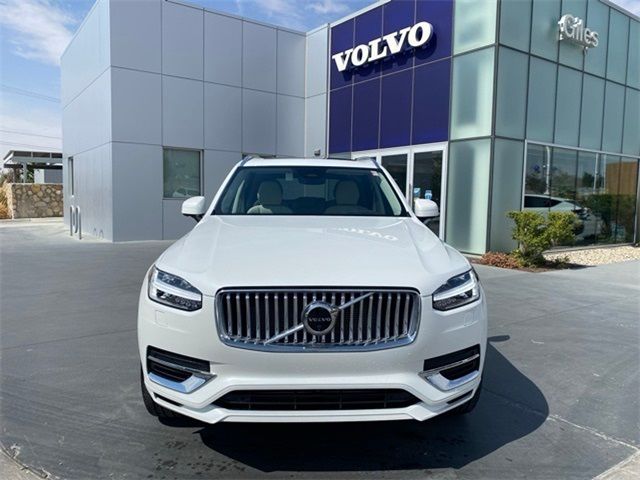 2025 Volvo XC90 Plug-In Hybrid Plus
