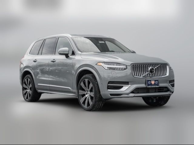 2025 Volvo XC90 Plug-In Hybrid Plus