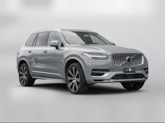 2025 Volvo XC90 Plug-In Hybrid Plus