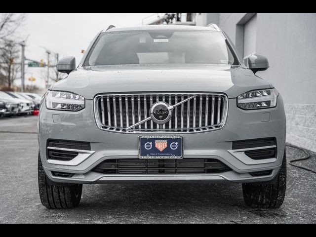 2025 Volvo XC90 Plug-In Hybrid Plus