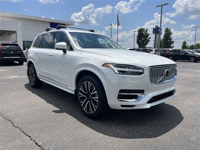 2025 Volvo XC90 Plug-In Hybrid Plus