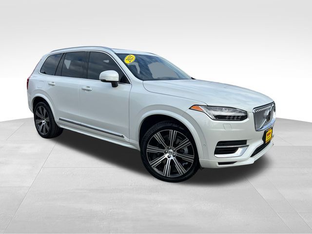 2025 Volvo XC90 Plug-In Hybrid Plus