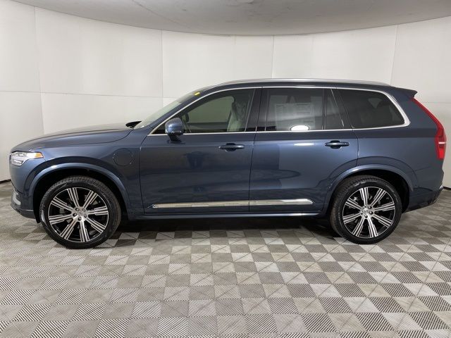 2025 Volvo XC90 Plug-In Hybrid Plus