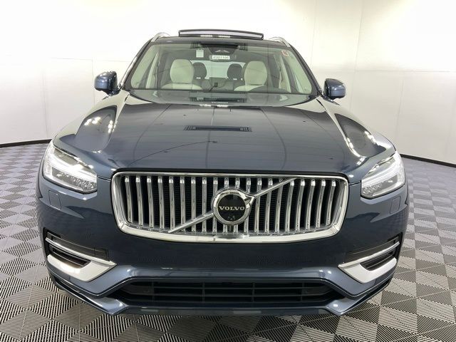 2025 Volvo XC90 Plug-In Hybrid Plus