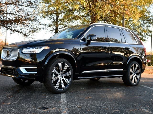 2025 Volvo XC90 Plug-In Hybrid Plus