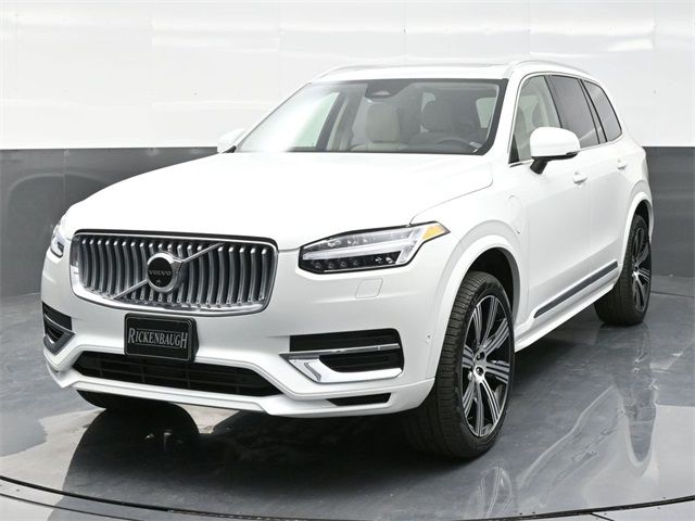 2025 Volvo XC90 Plug-In Hybrid Plus