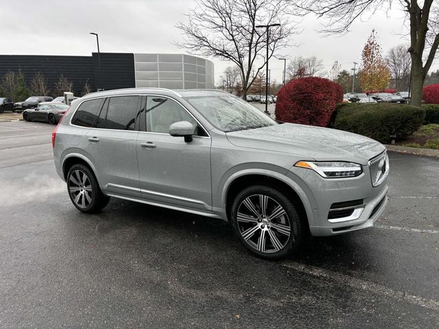 2025 Volvo XC90 Plug-In Hybrid Plus