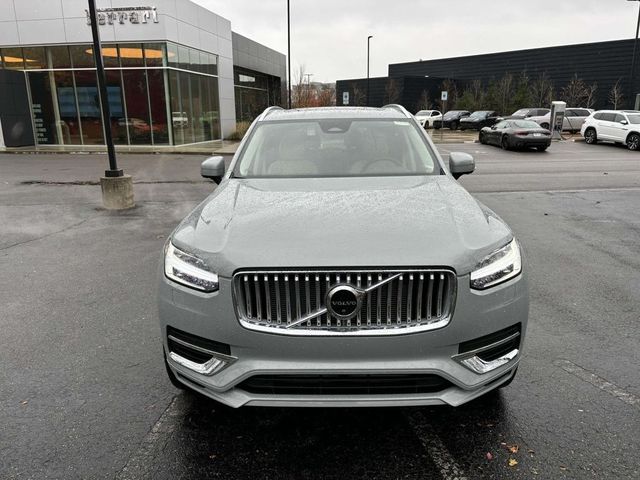 2025 Volvo XC90 Plug-In Hybrid Plus