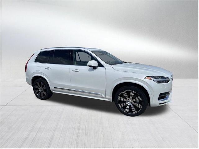 2025 Volvo XC90 Plug-In Hybrid Plus