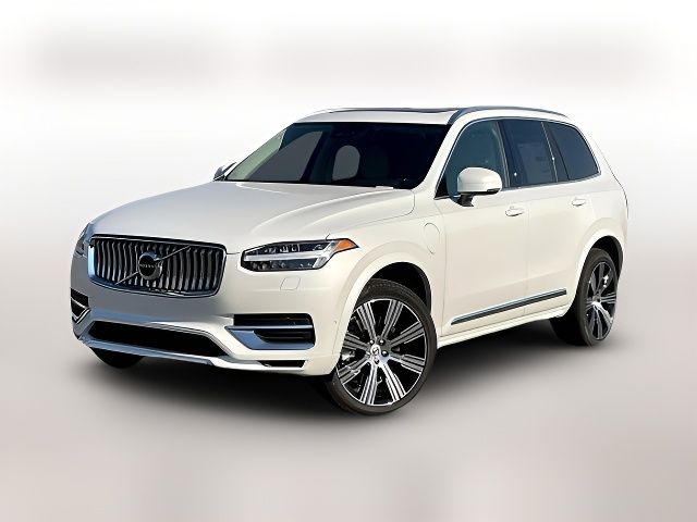 2025 Volvo XC90 Plug-In Hybrid Plus