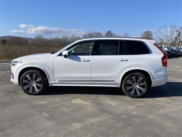 2025 Volvo XC90 Plug-In Hybrid Plus