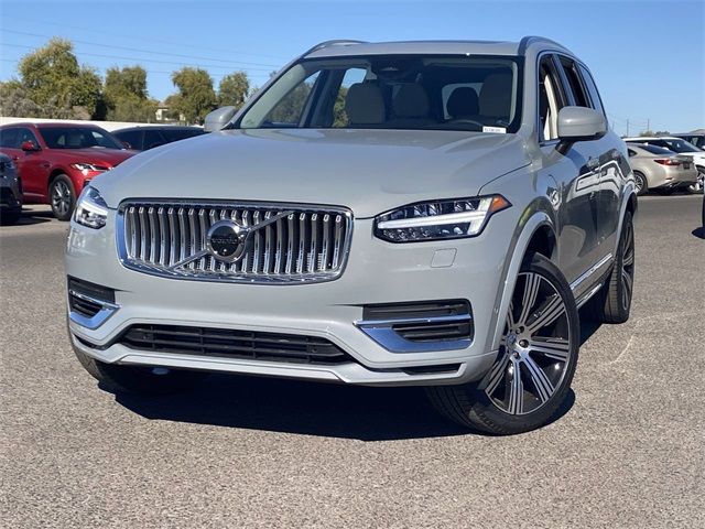 2025 Volvo XC90 Plug-In Hybrid Plus