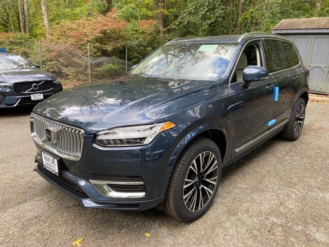 2025 Volvo XC90 Plug-In Hybrid Plus