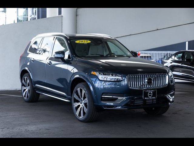 2025 Volvo XC90 Plug-In Hybrid Plus