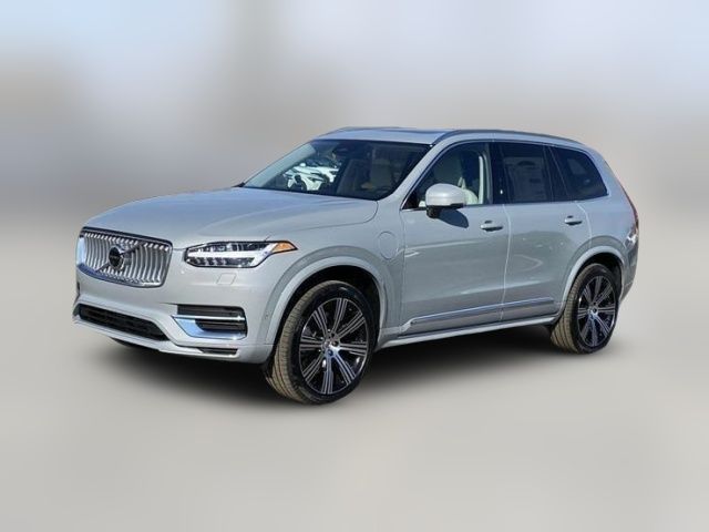 2025 Volvo XC90 Plug-In Hybrid Plus