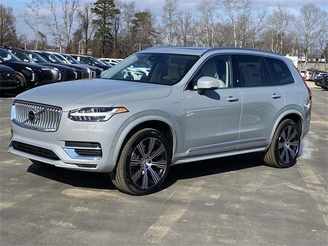 2025 Volvo XC90 Plug-In Hybrid Plus