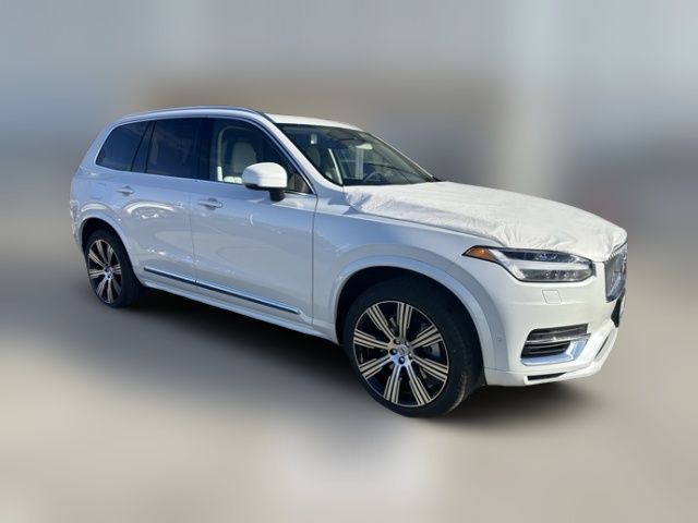 2025 Volvo XC90 Plug-In Hybrid Plus